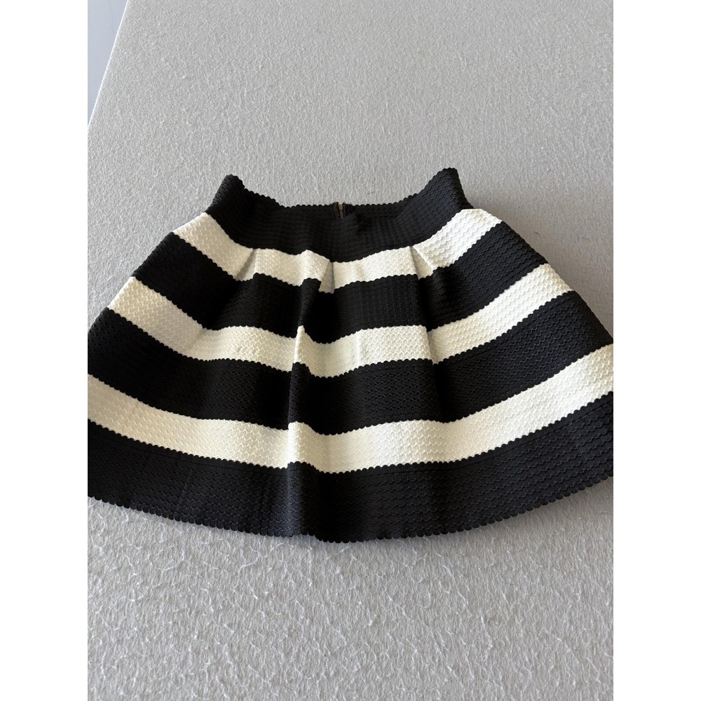 S Style Skirt Womens Large Black White Striped Knit Pleated Skater Mini Zip Back
